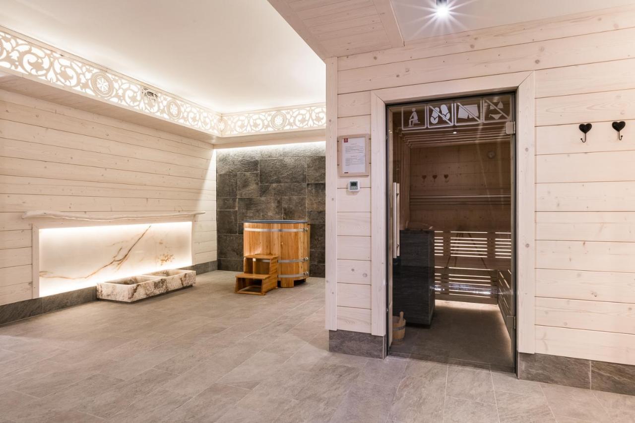 Aries Hotel & Spa 비스와 외부 사진